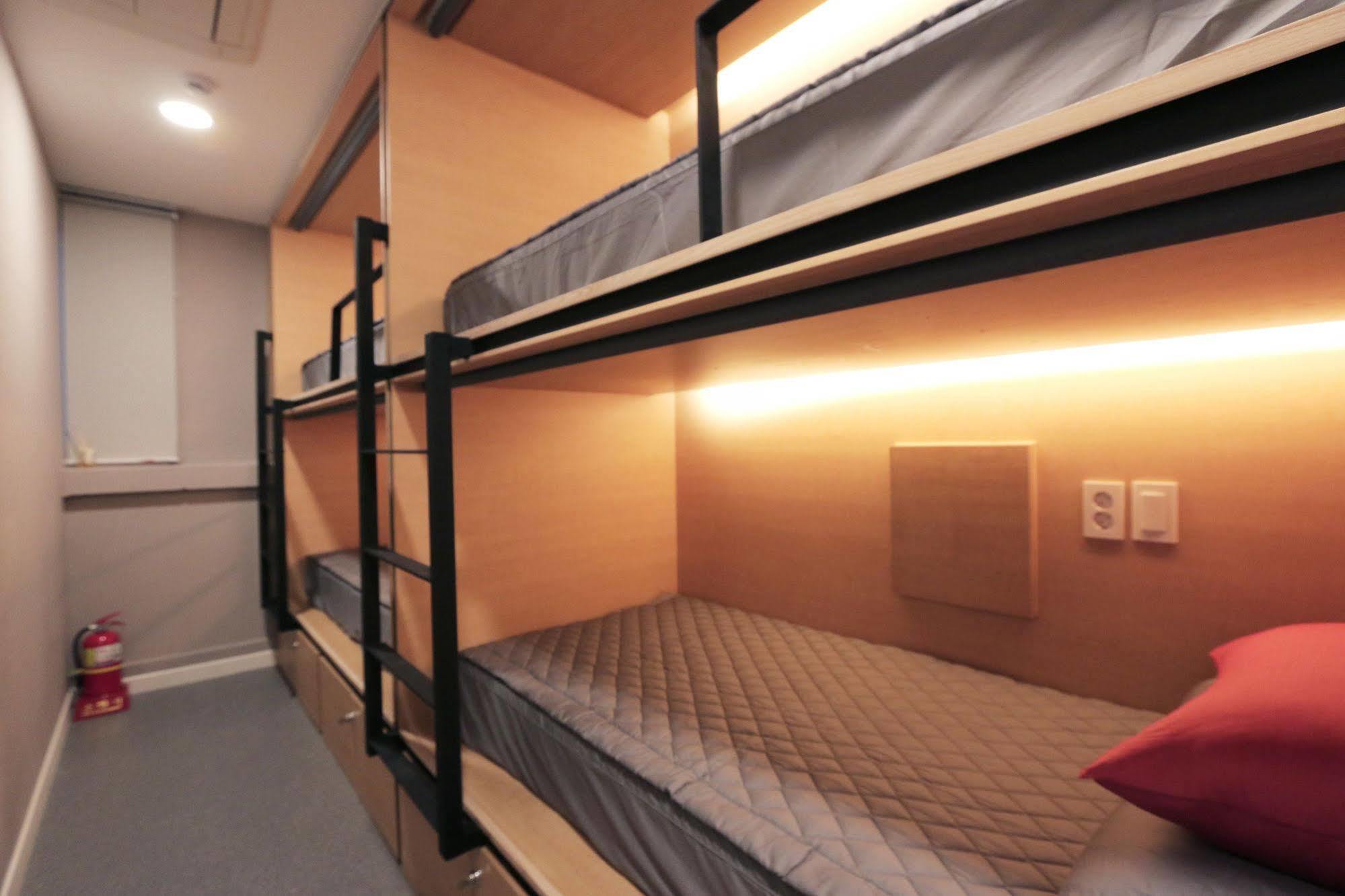 Blueboat Hostel Gyeongju Eksteriør billede